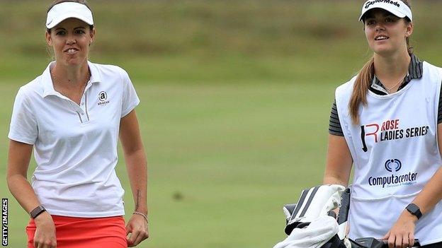 Meghan MacLaren (left) and her sister Rebecca at a Rose Ladies Series event in 2020