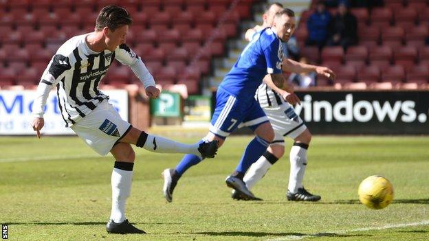 Joe Cardle scores for Dunfermline against Peterhead