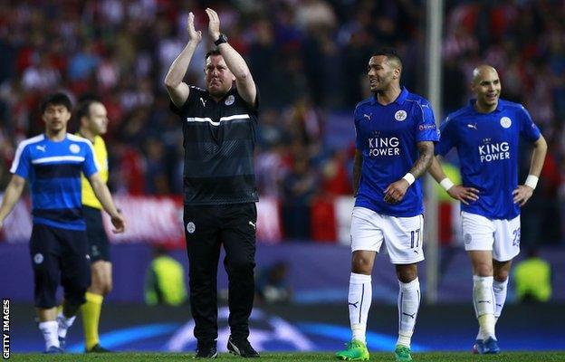 Craig Shakespeare applauds Leicester fans