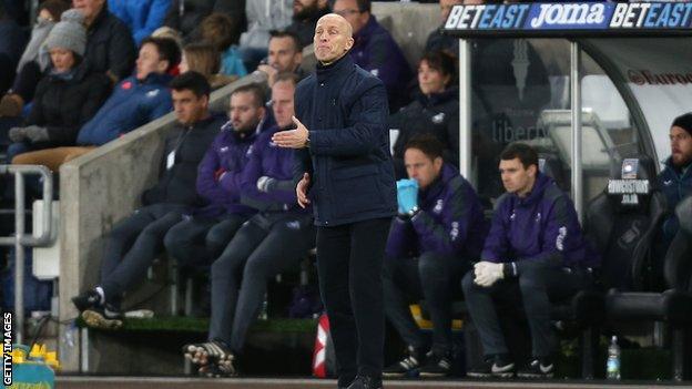 Bob Bradley in the Swansea dug out