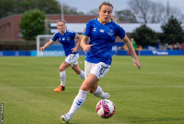 Simone Magill playing for Everton