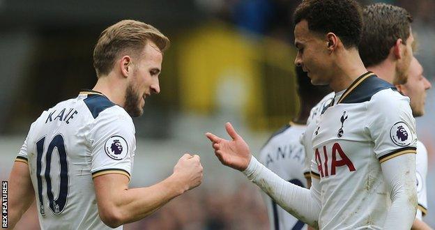 Kane scored twice against Everton and is now the highest Premier League scorer with 19 goals. Alli also found the net on Sunday and is seventh on the scorers' charts with 15 for the season