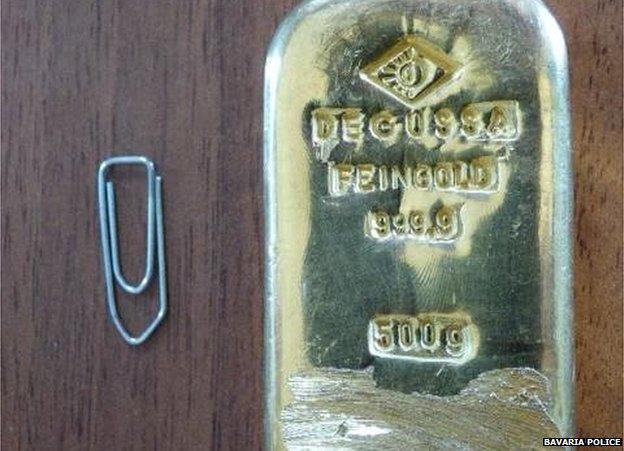 Police photo of gold bar found in Koenigssee lake