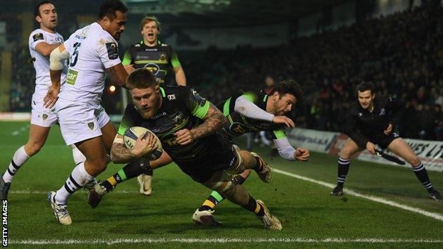 Teimana Harrison scores a try for Northampton against Clermont Auvergne