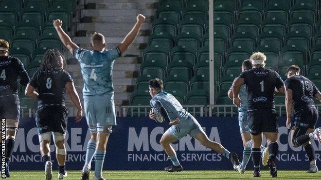 Jimmy O'Brien scored the first of Leinster's four tries