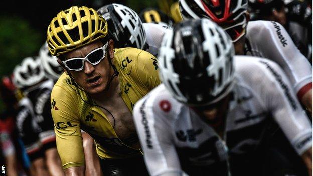 Geraint Thomas races in the Team Sky train