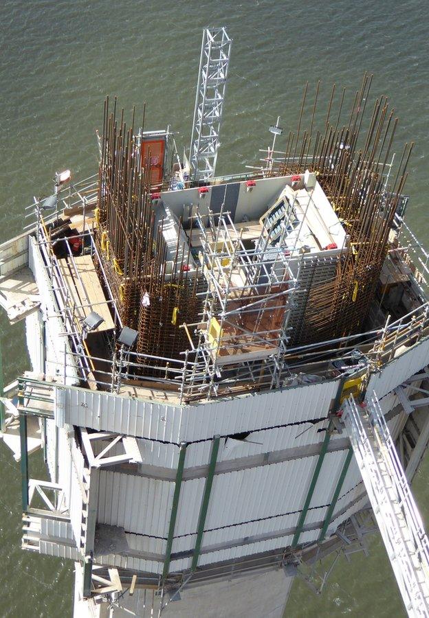 Queensferry Crossing tower