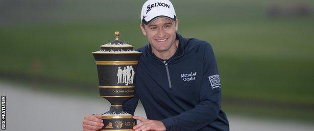 Russell Knox with the WGC-HSBC Champions trophy