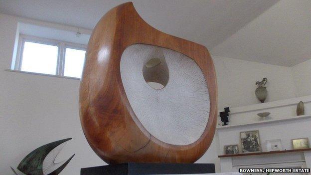 Barbara Hepworth sculpture Pierced Form (Epidauros), 1960. Sculpture copyright: Bowness, Hepworth Estate. Pic: Andrew Segal