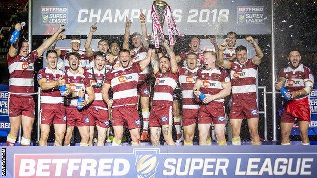 Wigan Warriors celebrate winning the 2018 Super League title