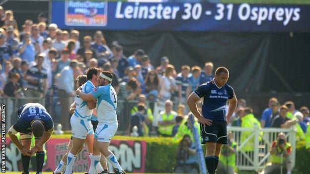 Ospreys celebrate their League title win in 2012