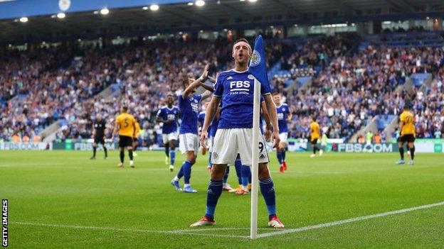 Jamie Vardy celebrates after scoring for Leicester against Wolves