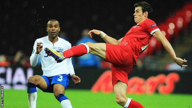 England's Ashley Cole (left) and Wales' Gareth Bale