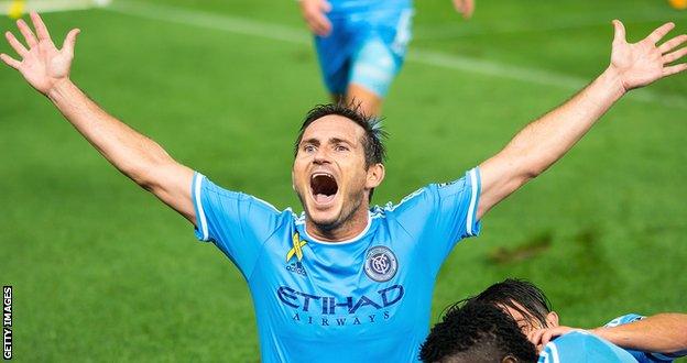 Frank Lampard celebrates