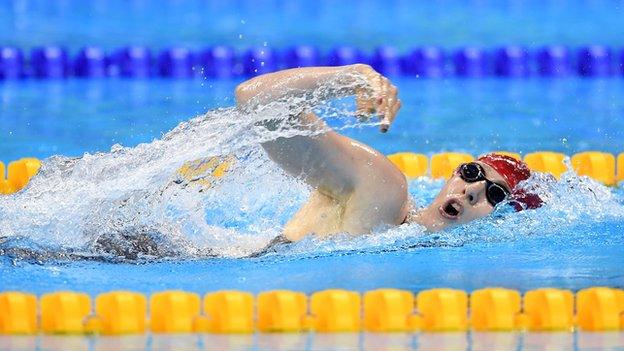 Bethany Firth on her way to S14 200m freestyle gold at the 2016 Rio Olympics