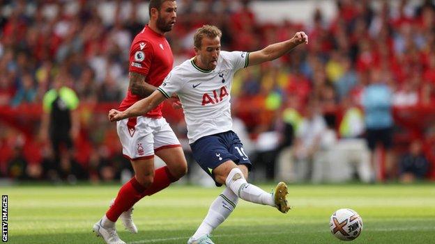 Harry Kane scores for Tottenham