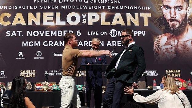 Saul 'Canelo' Alvarez and Caleb Plant