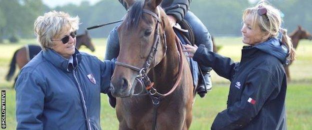 Trainer Criquette Head-Maarek with Treve and Bo Derek when the horse-loving actress visited her stable