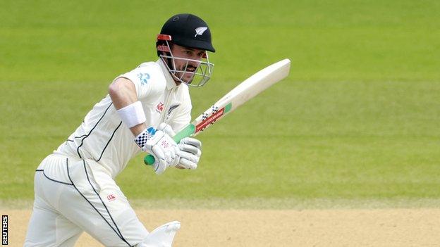 Hamish Rutherford in action for New Zealand