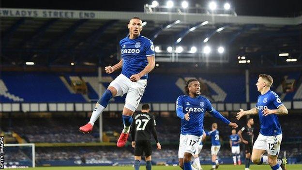 Richarlison celebrates equalising for Everton against Manchester City in the Premier League