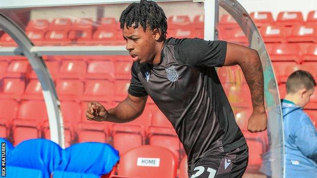 Former Manchester City forward Keyendrah Simmonds scored his first Grimsby goal against his old club