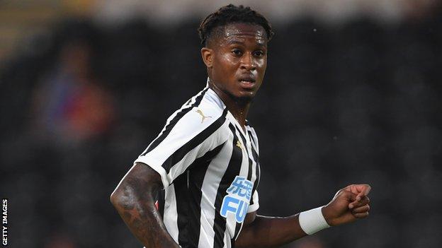 Rolando Aarons