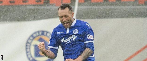 Stephen Dobbie