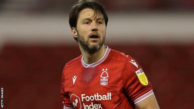 Harry Arter in action for Nottingham Forest