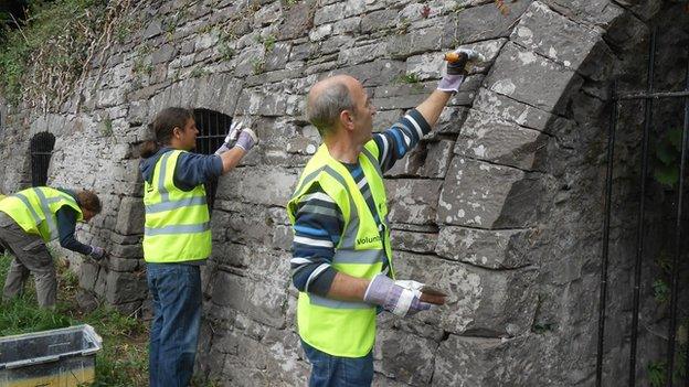 Volunteers at the kiln in Watton, Brecon