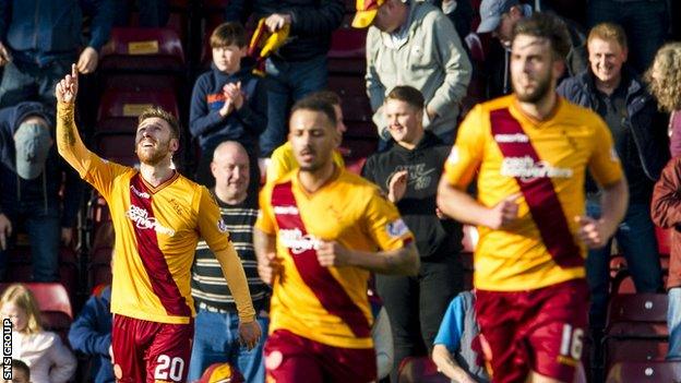 Motherwell beat Aberdeen in their last match at Fir Park