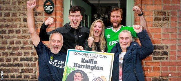 Harrington's family celebrate her success in Portland Row, Dublin