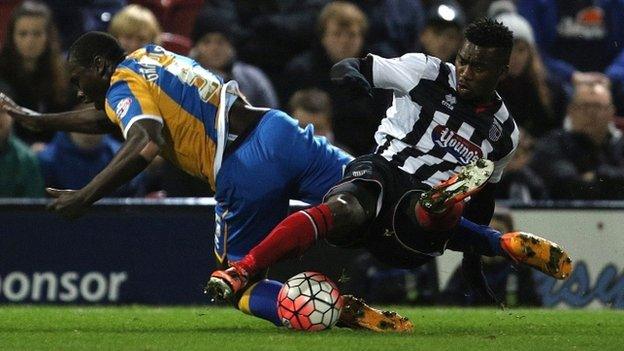 Grimsby Town v Shrewsbury Town