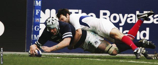 Ally Hogg's 'try' for Scotland against France is disallowed