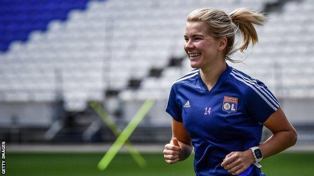 Ada Hegerberg training with Lyon