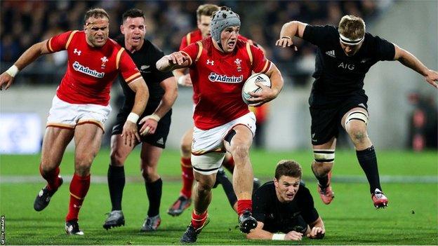 Jonathan Davies in action for Wales against New Zealand in Wellington