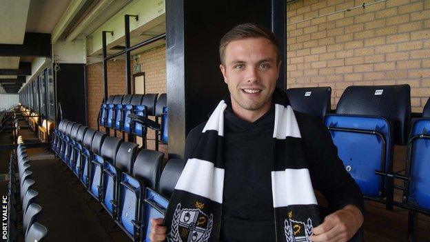 New Port Vale signing Graham Kelly