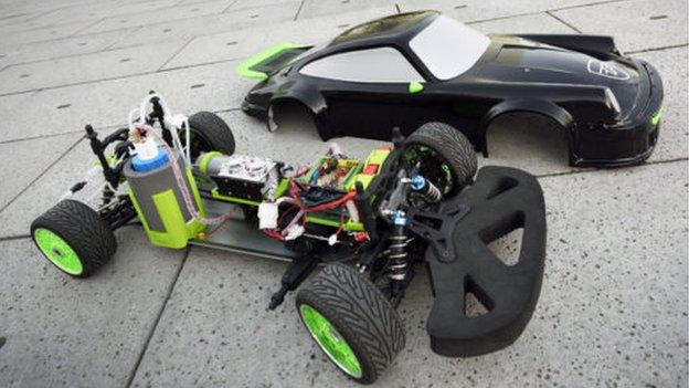 Model car powered by hydrozine