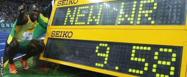 Usain Bolt celebrates his 100m world record