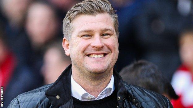 Karl Robinson