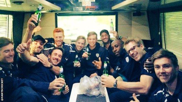 Hampshire squad on bus home from Nottingham