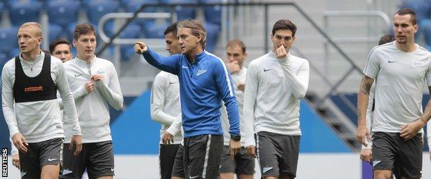 Roberto Mancini leads Zenit's training session