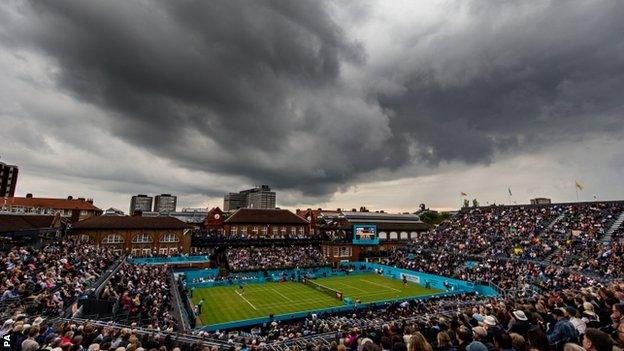 Black clouds above Queen's tennis