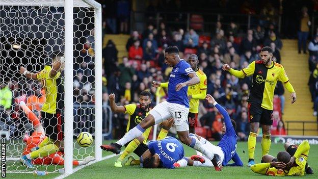 Yerry Mina scored his first a minute into first-half injury time