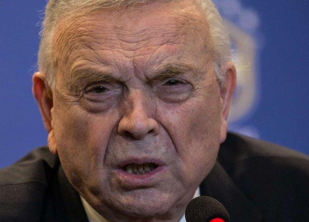 Picture taken on August 19, 2014 in Rio shows the president of the Brazilian Football Confederation, Jose Maria Marin, giving a news conference