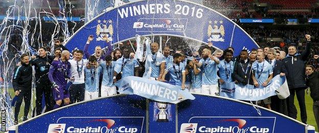 Manchester City celebrate winning the Capital One Cup