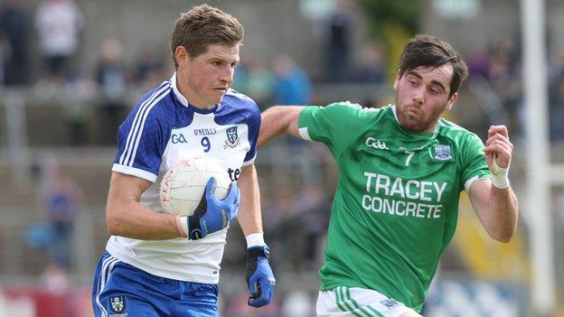 Fermanagh's Barry Mulrone tries to keep pace with Monaghan's Darren Hughes at Breffni Park