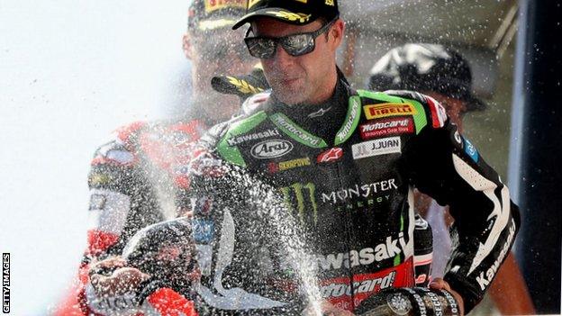 Jonathan Rea celebrates a win