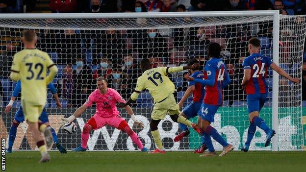 Nicolas Pepe scores for Arsenal against Crystal Palace