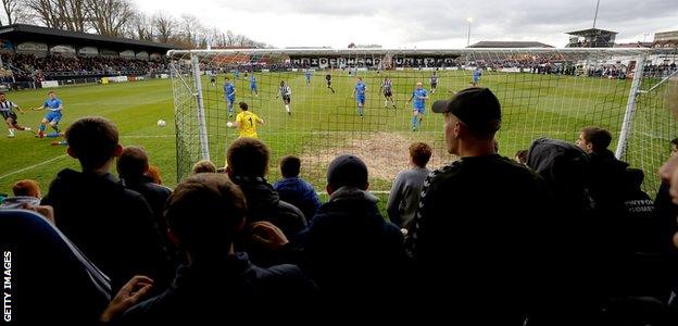 Maidenhead v Stockport