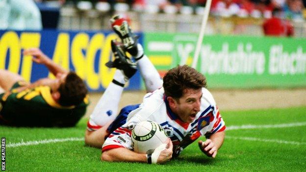 Jonathan Davies scored a memorable try for Great Britain against Australia at Wembley in 1994